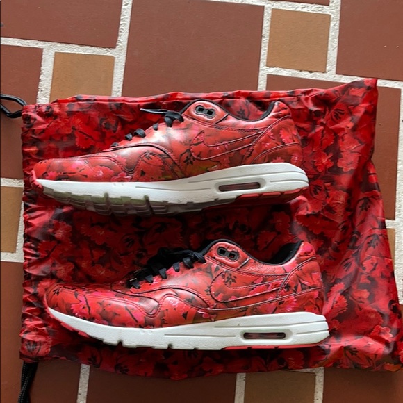 Nike AirMax ultra Shanghai reds - Picture 3 of 5